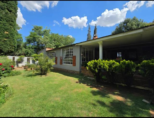 16,466M² SMALLHOLDING FOR SALE IN WALKERVILLE CENTRAL